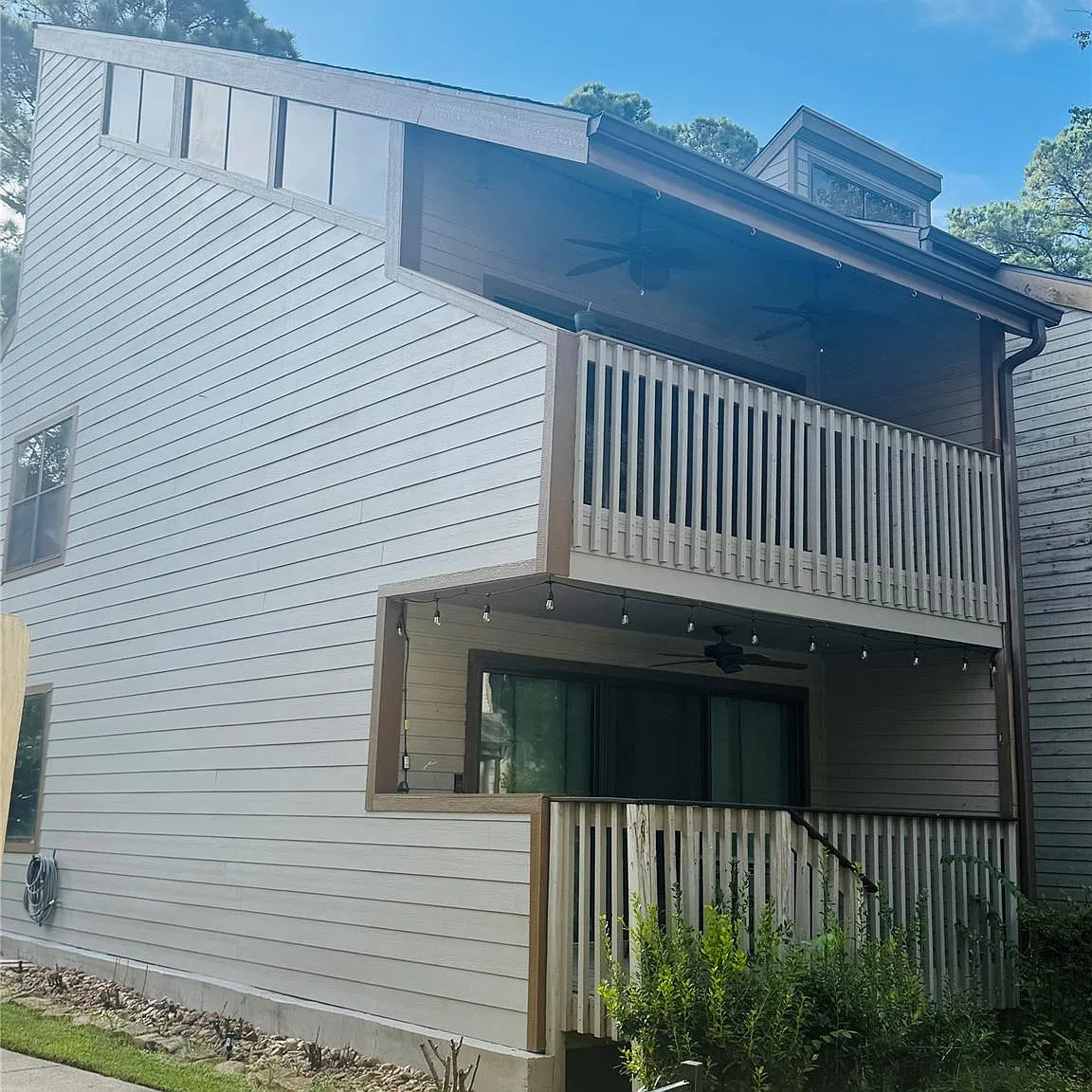 3900 Aspen Dr — Photo 2