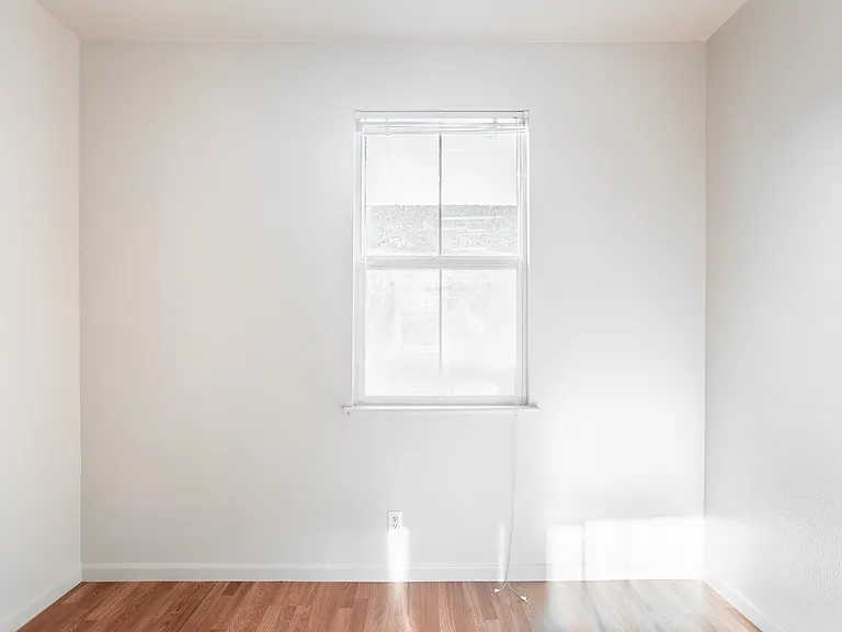 1865 Garzoni Pl — Photo 22