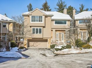 157 Clarken Dr #102, West Orange, NJ 07052