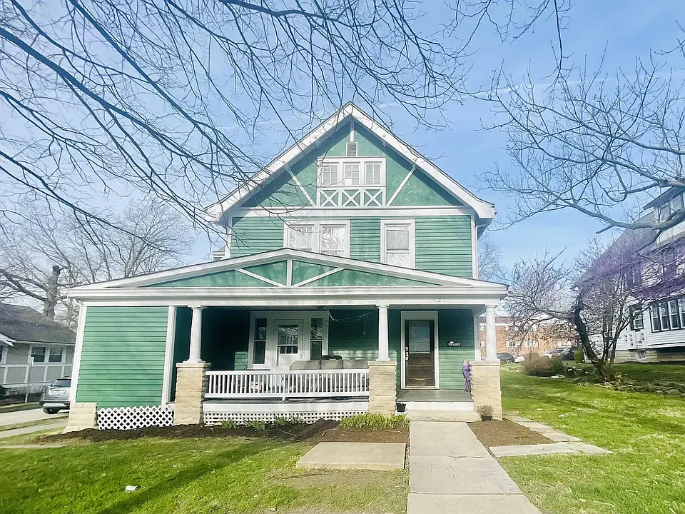 424 S Fess Ave