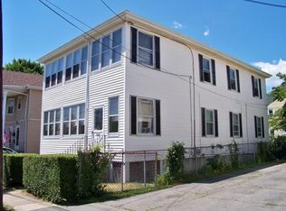 8 Winsor St, Fairhaven, MA 02719