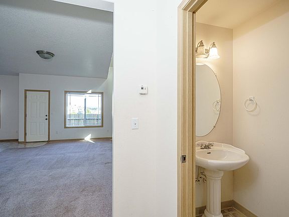 5th image of 2205 NE 163rd Pl