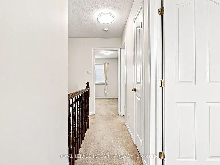 6 Crystal Park Cres — Photo 16