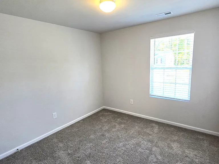 824 Conductor Ct — Photo 16