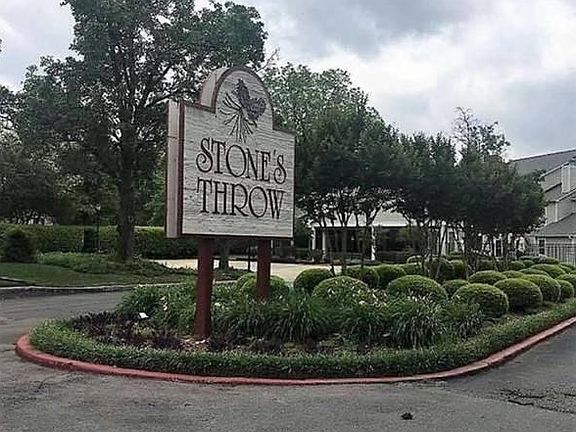 2nd image of 1041 Stones Throw Dr NW