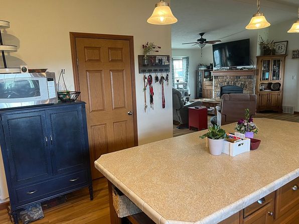 1552 Us Highway 310, Cowley, WY 82420