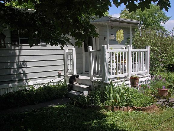 4th image of 19 Lanai Ln