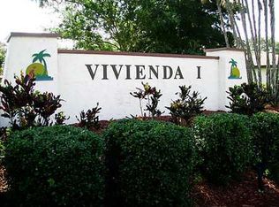 6002 Vivienda Dr, Bradenton, FL 34207