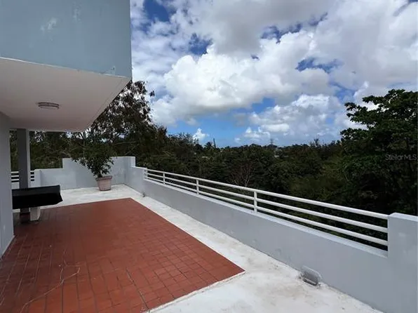 241 Cond Churchill Park Avenida Winston #I-501, San Juan, PR 00926