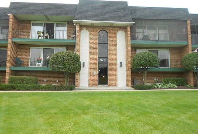 1st image of 15713 S Sunset Ridge Ct Unit 1N