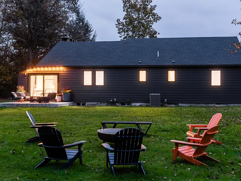 Backyard firepit