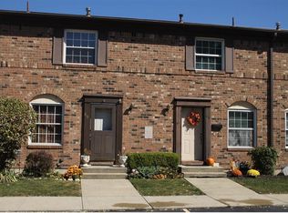 86 Tarryton Ct W #16-D, Columbus, OH 43228