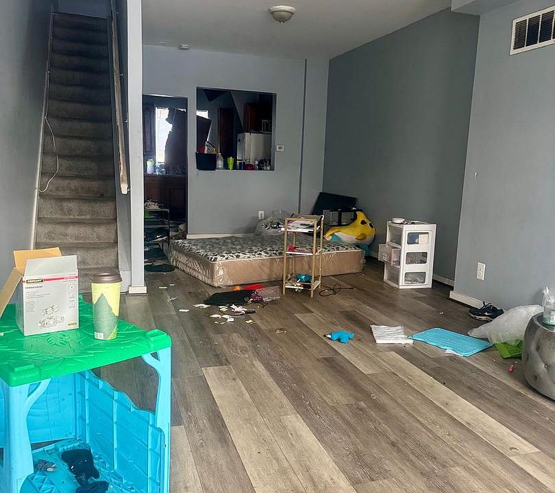 2nd image of 2518 McHenry St
