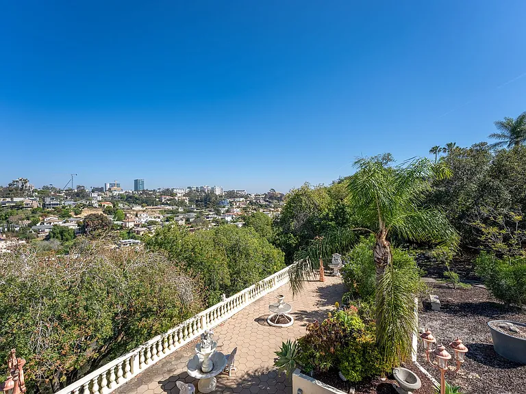 3013 Horton Ave — Photo 32