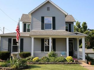 720 W Pratt St, De Soto, MO 63020