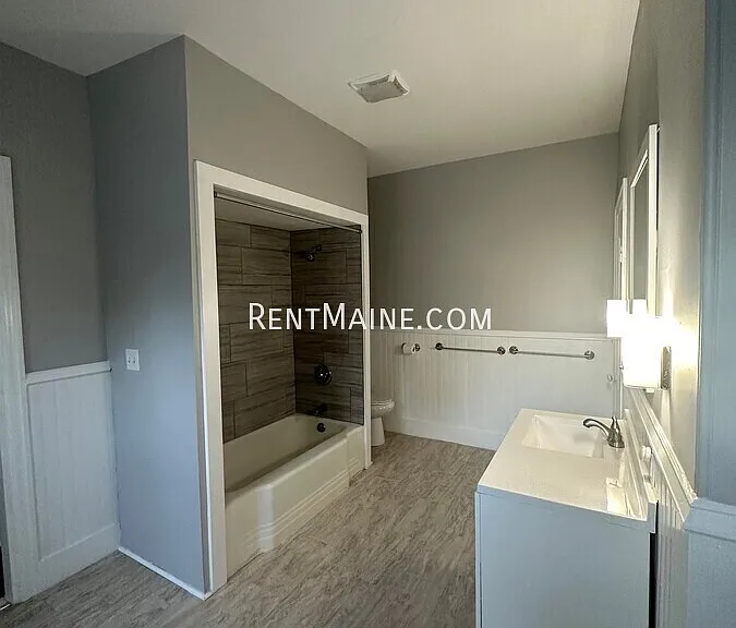 17 Elm St #4 — Photo 7