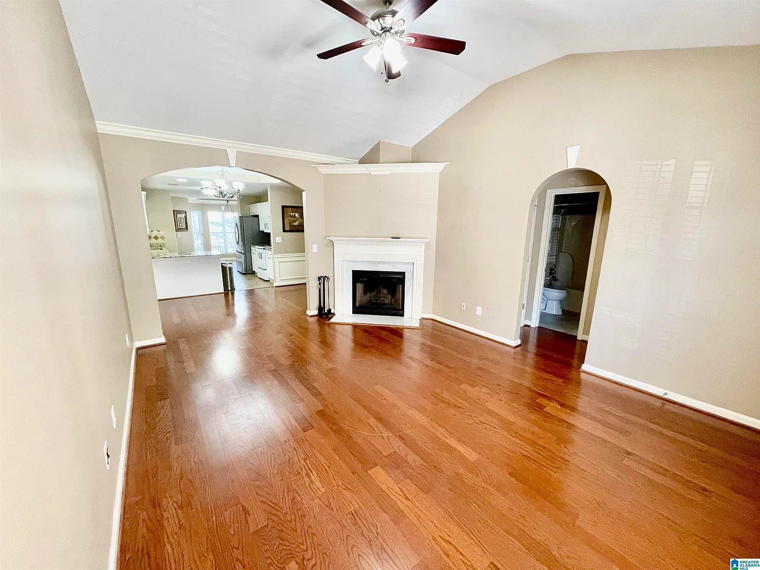 2 bed, 2.0 bath, $1,595 — Photo 3