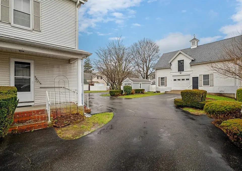 Parking / Driveway