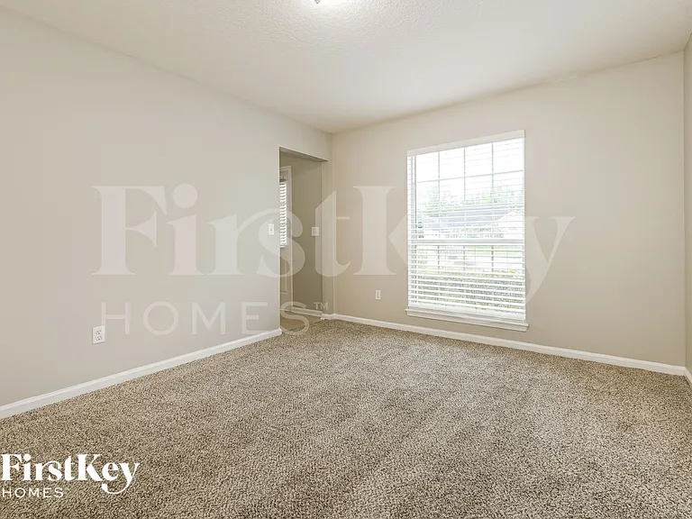 1814 Forest Creek Dr — Photo 13