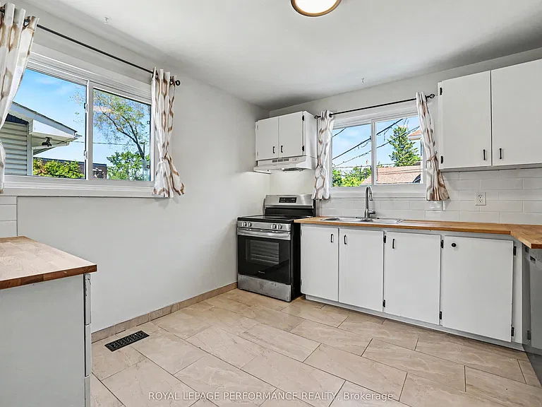 29 Aldercrest Dr — Photo 6