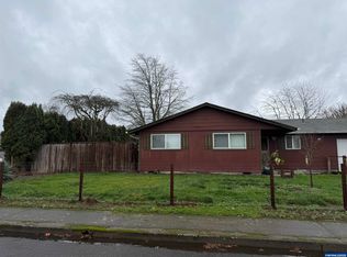 4933 Regal Dr NE, Salem, OR 97301