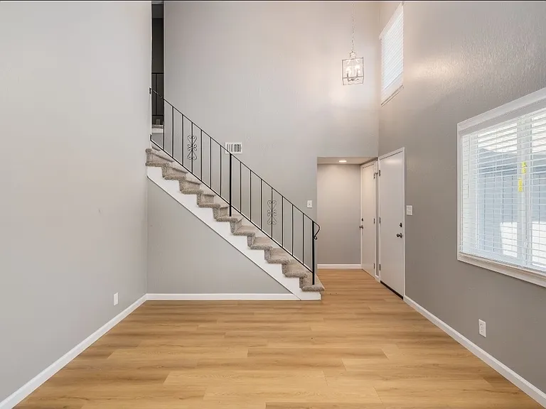 301 Baylor Dr — Photo 10