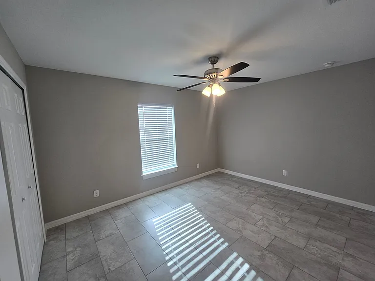 4309 NE 20th Ct — Photo 27