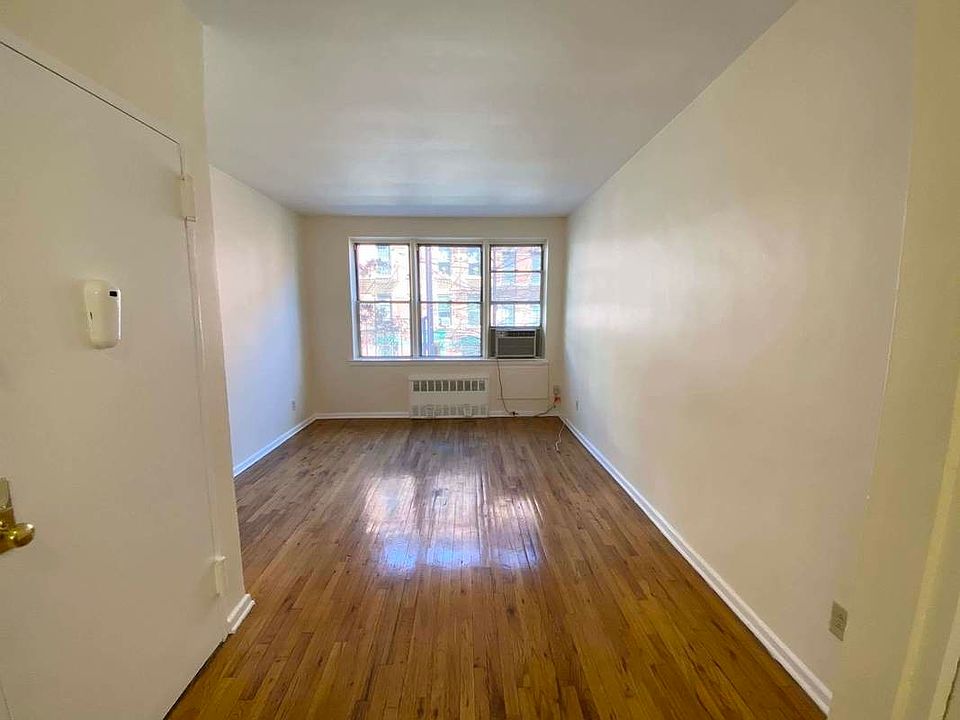 1st image of 240 E 89th St APT 1A
