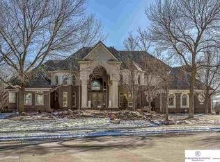 17067 Pasadena Ct, Omaha, NE 68130