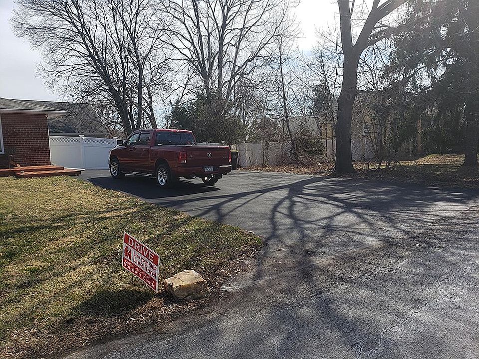 2nd image of 2535 Kay Ave