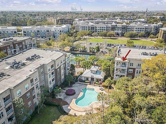5th image of 200 River Landing Dr Unit 310H