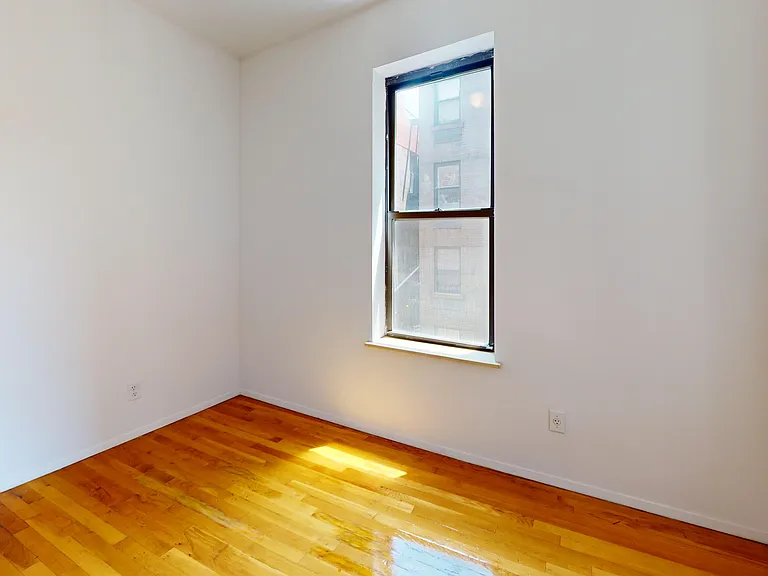 237 E 5th St #11 — Photo 7