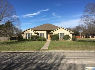 104 Chandler Ave, Gatesville, TX 76528