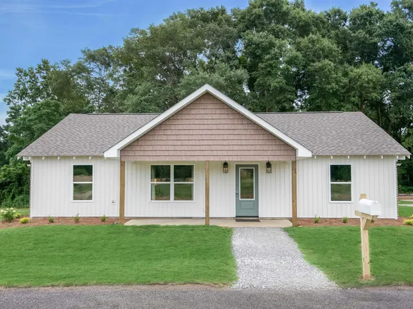 33 County Road 6401, Clanton, AL 35046