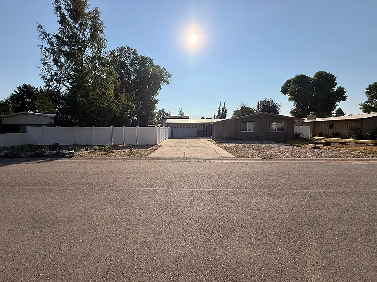 5088 S Woodmont Dr — Photo 1