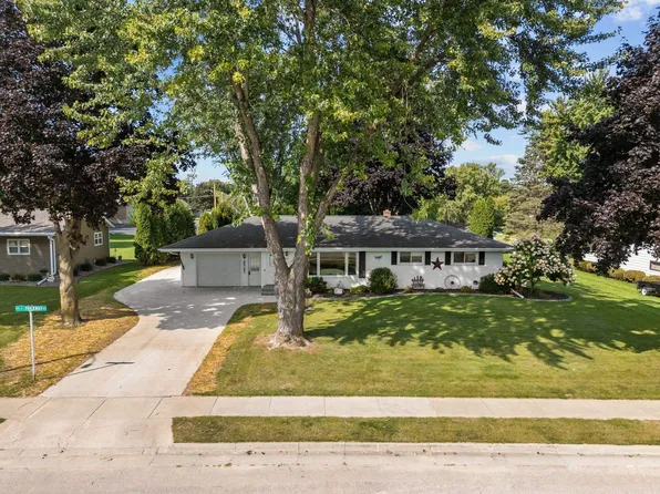 401 S Parkway Dr, Brillion, WI 54110