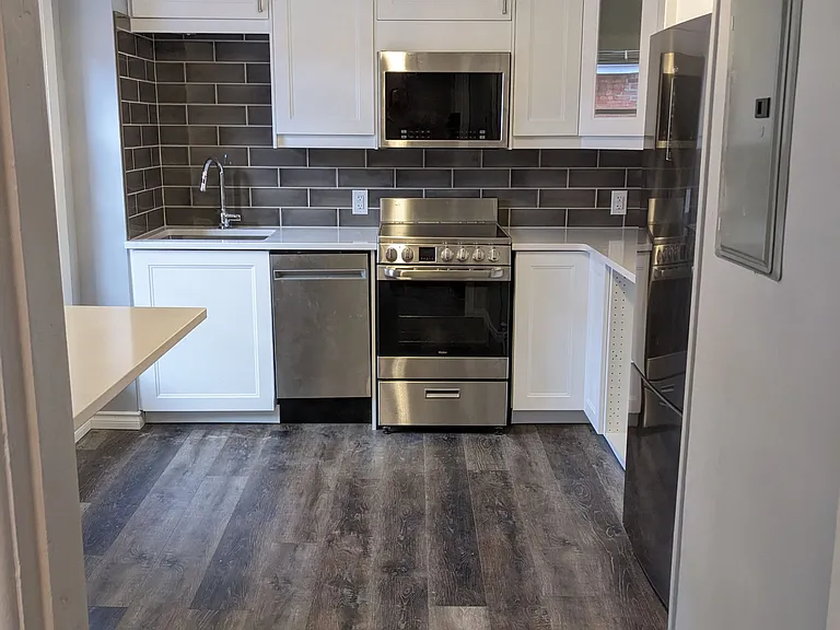 158 James St #2 — Photo 2