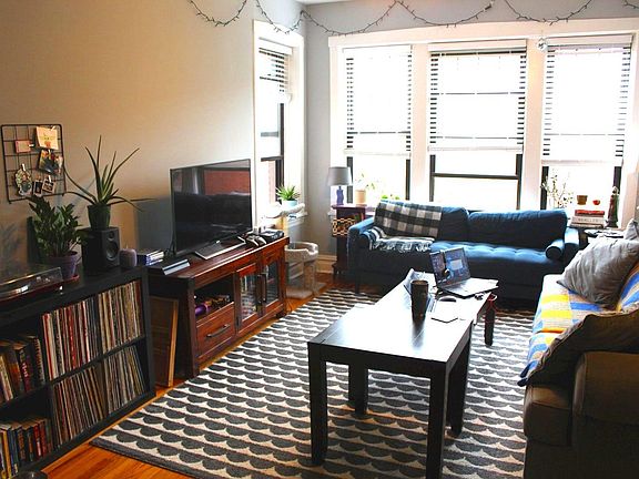 4th image of 5030 N Winthrop Ave APT 3W