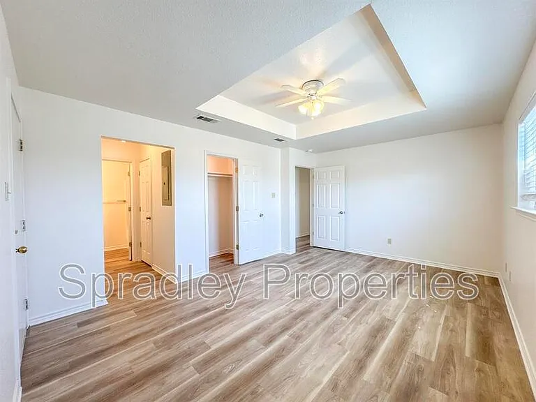 115 Lacey Lou Ln — Photo 13