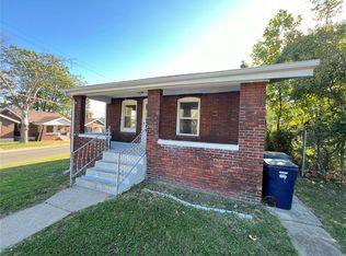 4122 Cedarwood Ave, Saint Louis, MO 63121