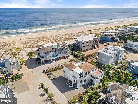2nd image of 47 Long Beach Blvd #C