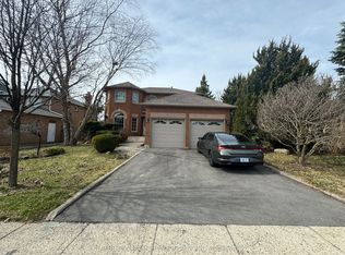 21 Anglerock Dr, Cambridge, ON N1T 1L8
