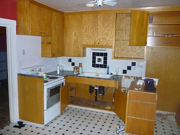 2nd image of 628 N Montgomery Ave