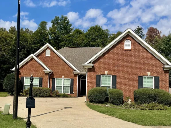 5808 Highgrove Cir, Bessemer, AL 35022