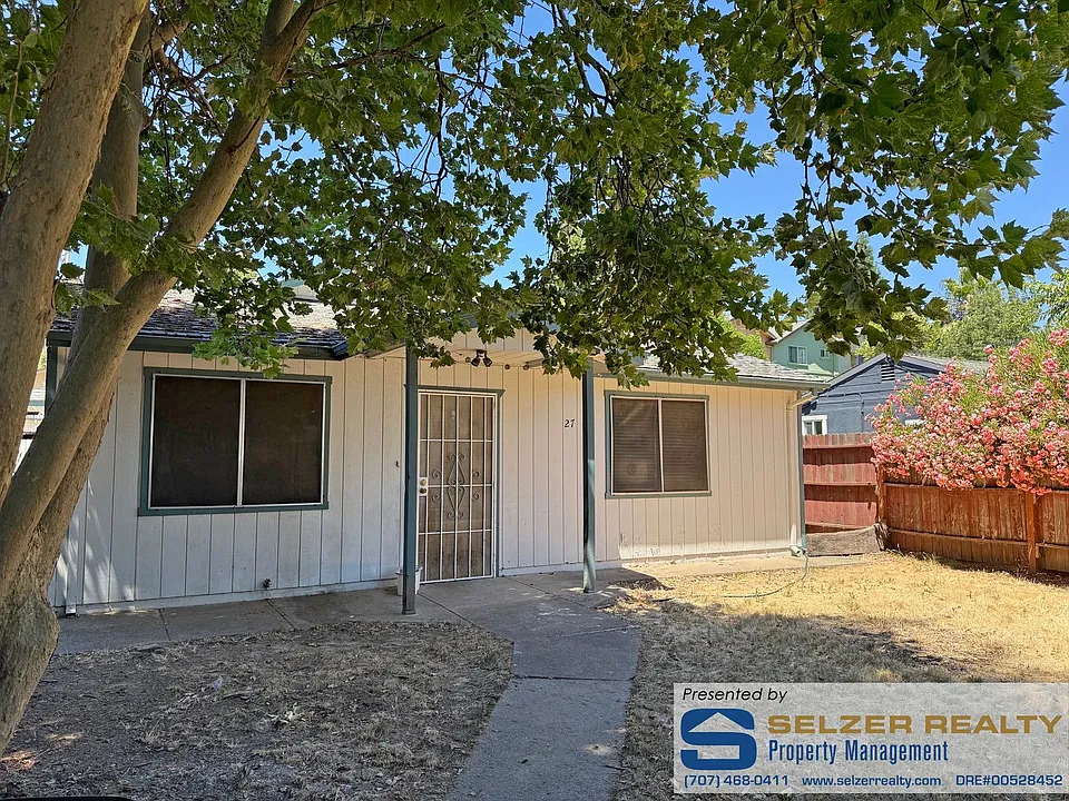 27 & 27 Betty St #A