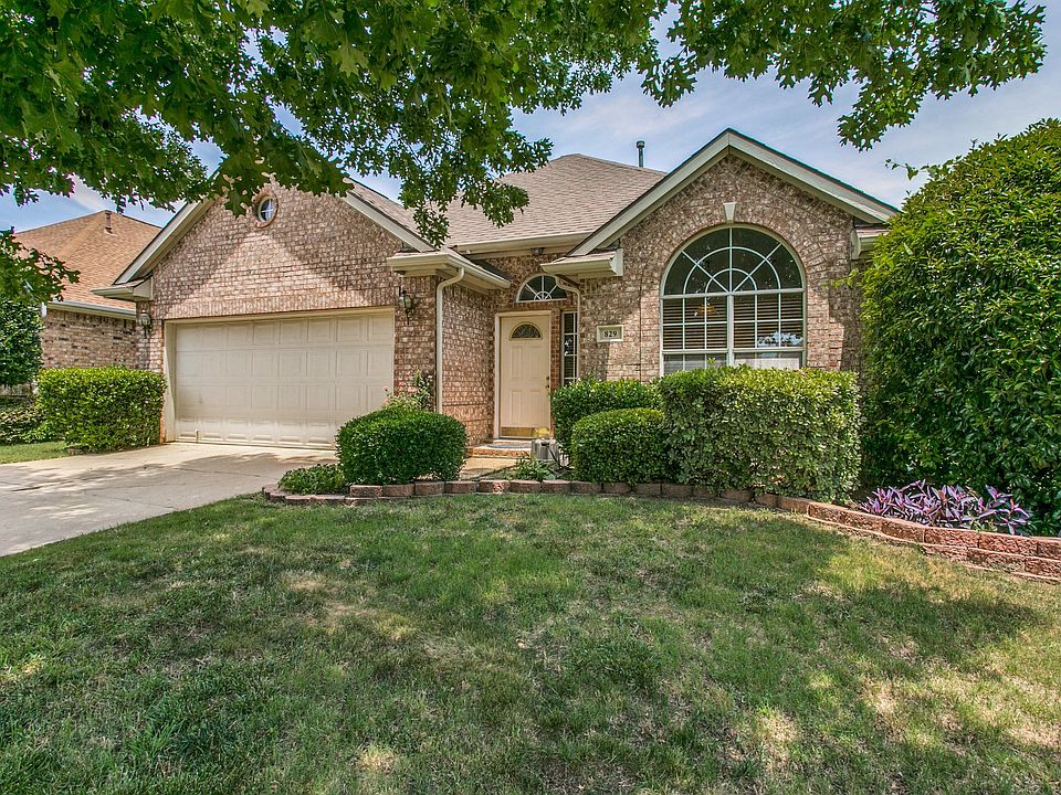 829-pinnacle-cir-lewisville-tx-High-Res-1.jpg