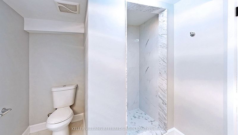Toronto House for rent - 4 Bedrooms — photo 5
