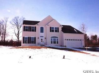 5862 Quarter Moon Dr, Jamesville, NY 13078