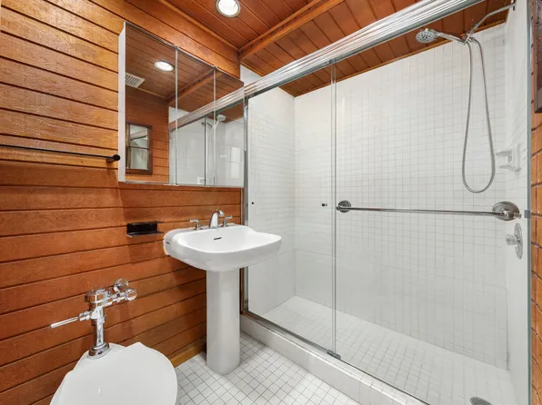 1 5th Avenue image 6 of 11