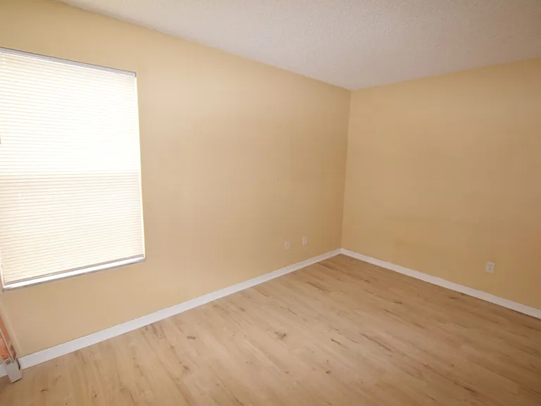 5120 Conroy Rd #511 — Photo 17